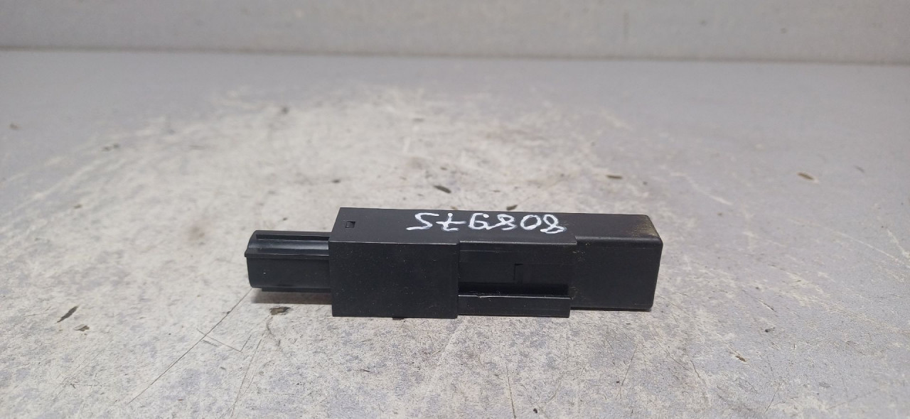 DIJELOVI ANTENA MAZDA CX5 > 12-15 KD45676NXA