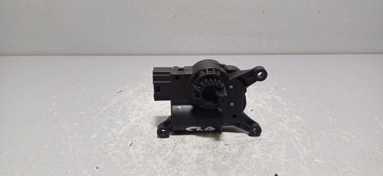 DIJELOVI MOTORIC KLAPNE SKODA OCTAVIA > 13-16 1.6 5Q0907511K