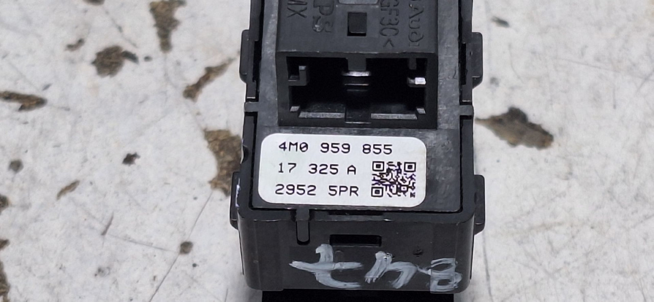 DIJELOVI PREKIDACI PROZORA AUDI Q5 (FY) > 17 - 20  4M0959855