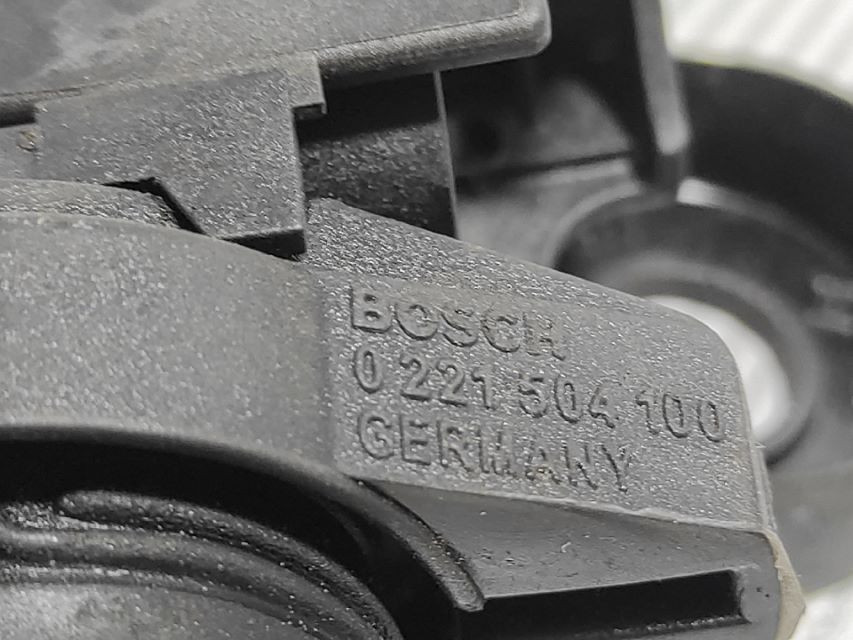 BOMBINA BMW SERIJA 1 (E87/E81) > 04-07 0221504100
