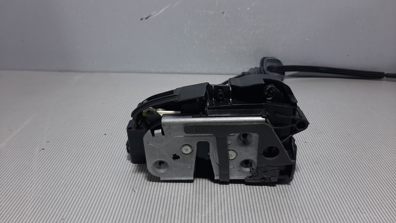 DIJELOVI BRAVA VRATA FORD FIESTA > 08-12 40534133