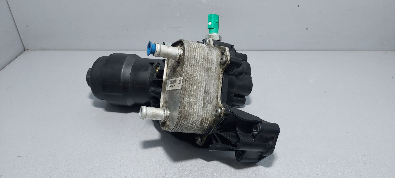 HLADNJAK ULJA AUDI A4 (B9) > 15-18 03N117021B