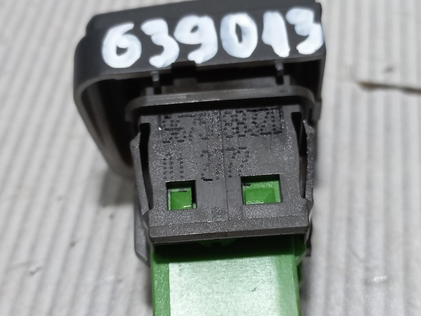 DIJELOVI PREKIDAC PEUGEOT 208 > 12-15 96750883ZD