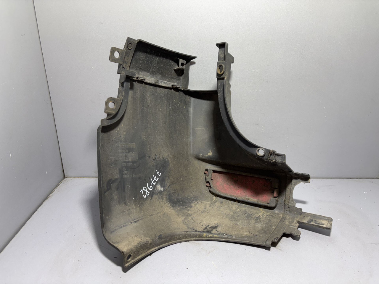 ZADNJI DIO BRANIKA MERCEDES SPRINTER > 13-18 A906880237
