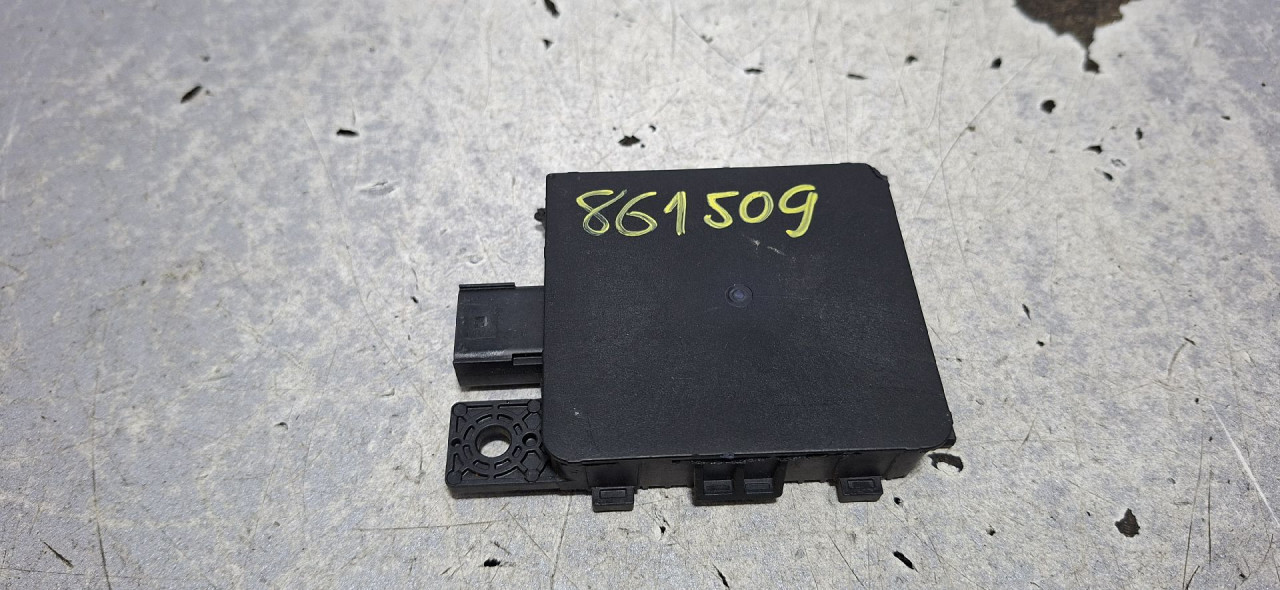 DIJELOVI RADAR SENZOR SKODA SUPERB > 19- 3WA907541D