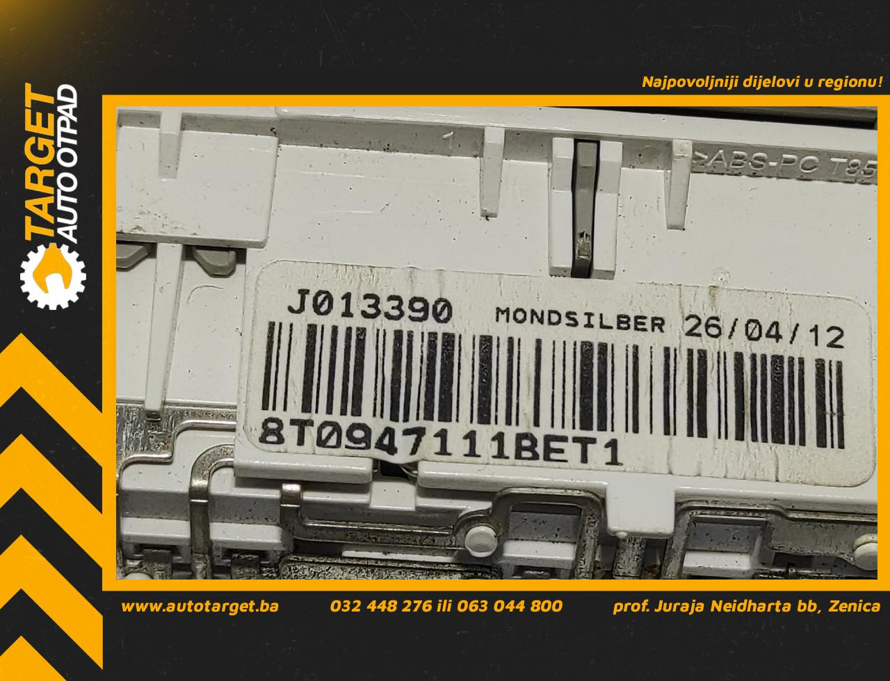 DIJELOVI RASVJETA U KABINI AUDI A4 (B8) > 12-15 2.0 8T0947111B