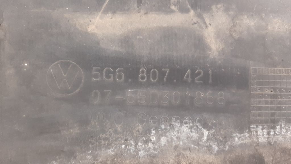 DIJELOVI BRANIK VW GOLF 7 > 12-16 5G6807421