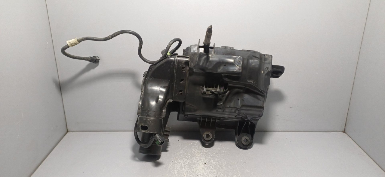 KUCISTE FILTERA ZRAKA PEUGEOT 308 > 21- 9828002080