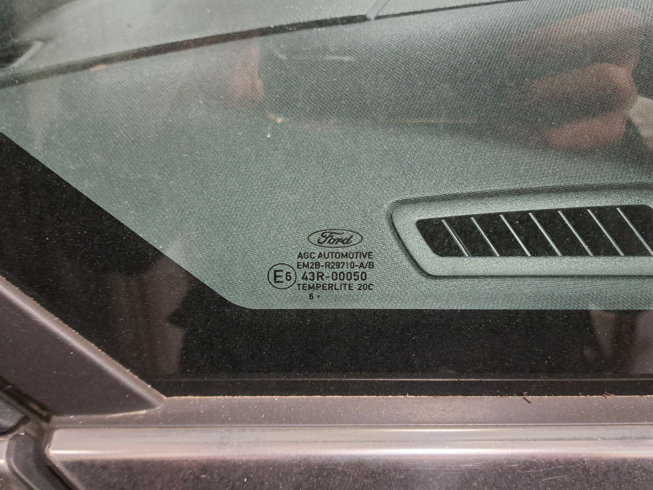 DIJELOVI STAKLO FORD S-MAX > 15-23