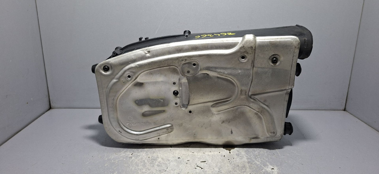 KUCISTE FILTERA ZRAKA MERCEDES C KLASA (W204) > 11-13 A6510901101