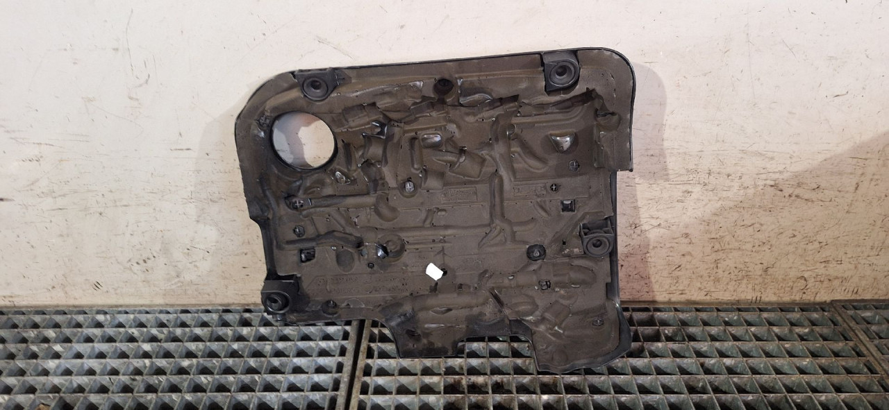 DIJELOVI POKLOPAC MOTORA VW TIGUAN > 11-15 03L103925R