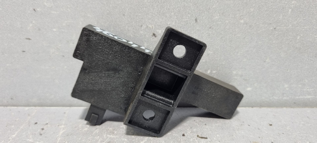 DIJELOVI ANTENA VW TOUAREG > 11-14 8K0907247