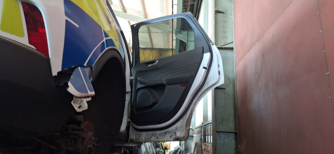 DIJELOVI VRATA FORD KUGA > 19- 2.0 2830896