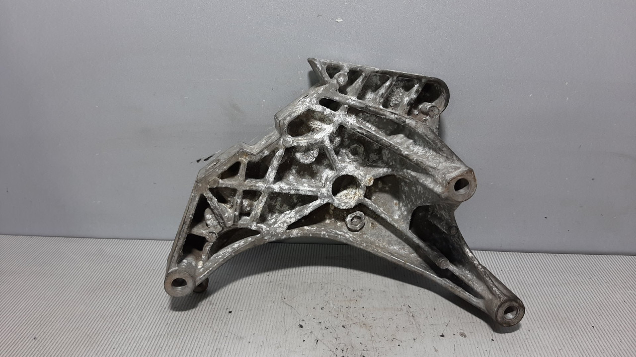 DIJELOVI NOSAC MOTORA AUDI A3 > 08-12 03L199207