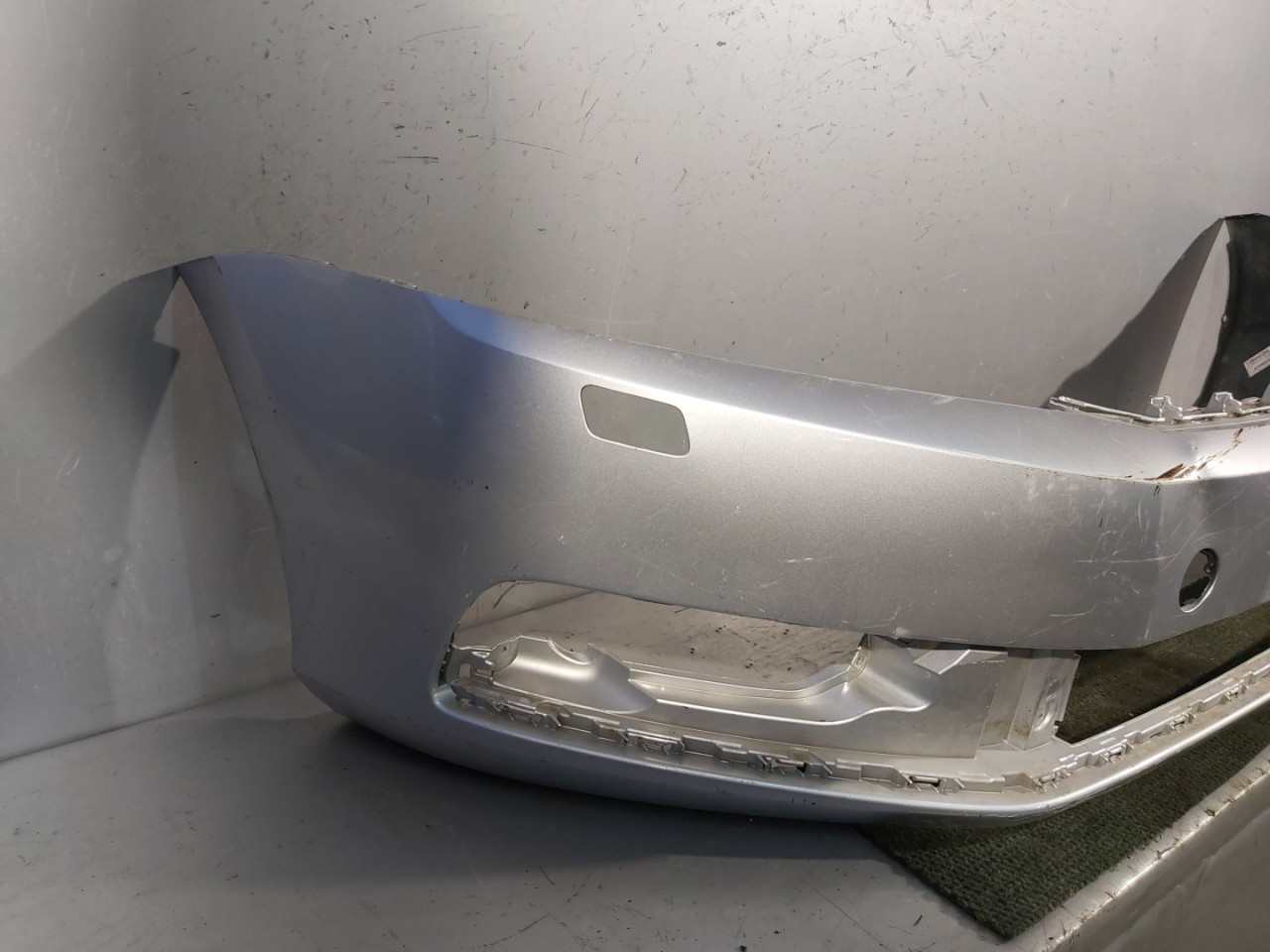 DIJELOVI BRANIK VW PASSAT B7 > 10-14 3AA807221