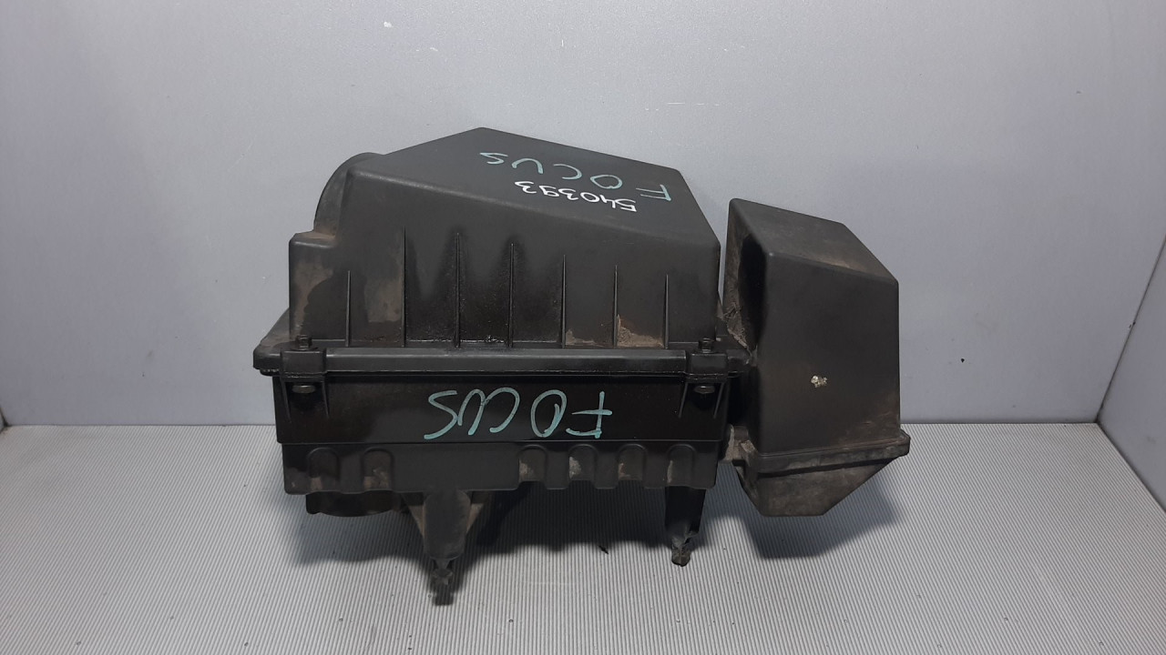 KUCISTE FILTERA ZRAKA FORD FOCUS > 01-05 2S419600BB