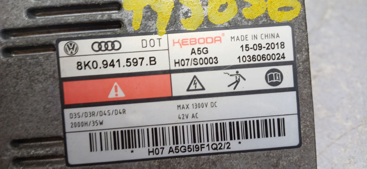 DIJELOVI BALAST FARA SKODA SUPERB > 19- 8K0941597B