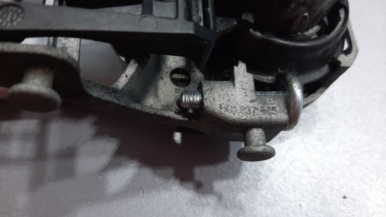 DIJELOVI RUCKA VRATA VW GOLF 5 > 03-08 1K0837886