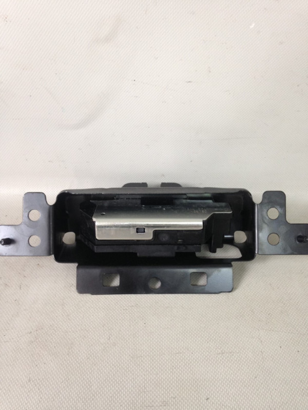 BRAVA GEPEKA PEUGEOT 208 > 12-15 9151487499H