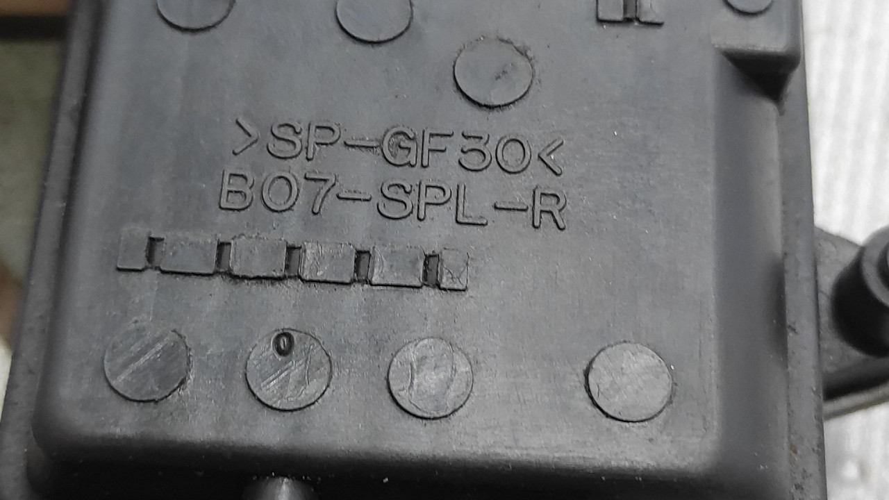 BRAVA VRATA SUZUKI LIANA > 01-06 B07-SPL-R