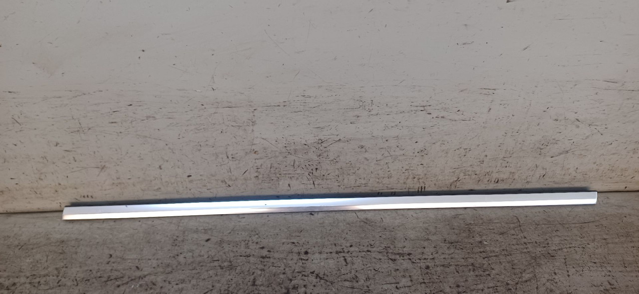 DIJELOVI LAJSNA AUDI A8 (4N) > 17 -  4N0853960B