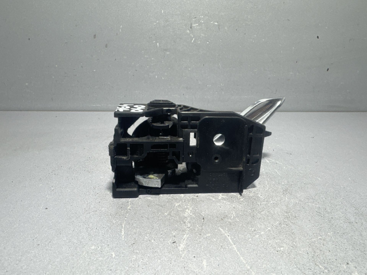 UNUTRASNJA RUCKA VRATA MAZDA CX5 > 12-15 KD53T8314