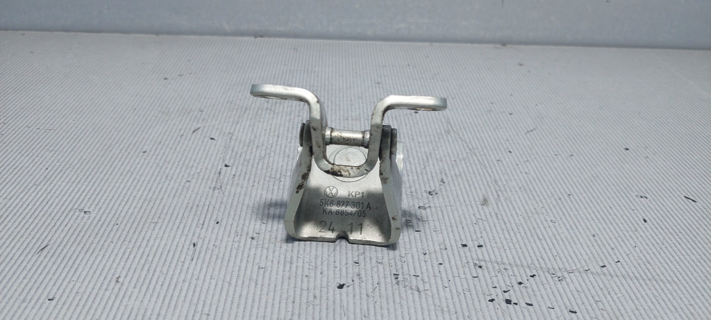 BAGLAMA GEPEKA VW GOLF 6 > 08-12 5K6827301A