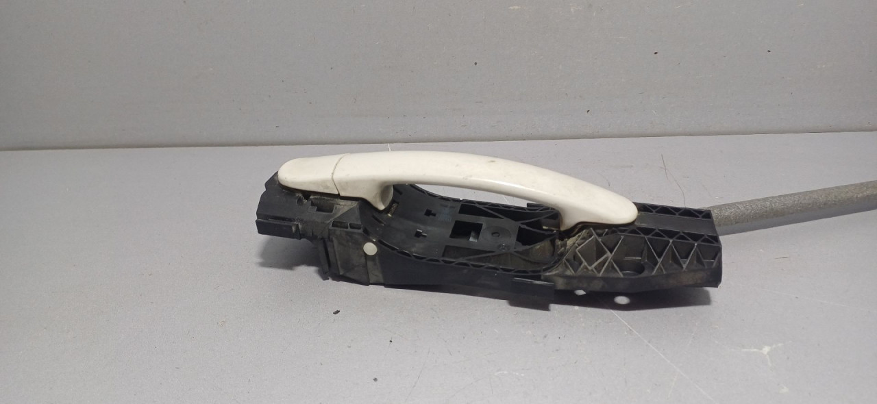 DIJELOVI RUCKA VRATA VW GOLF 7 > 12-16 5N0839885H