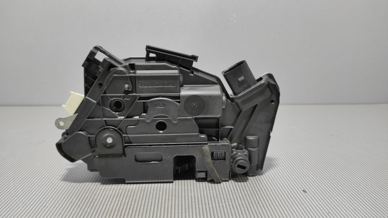 BRAVA VRATA SKODA SUPERB > 08-13 5N0839016D
