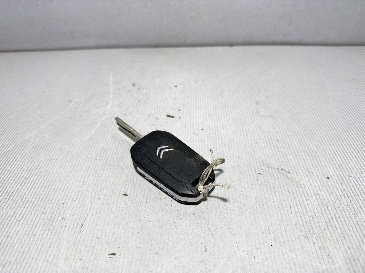 DIJELOVI KLJUC CITROEN C4 CACTUS > 14-18 1.2 9802394680