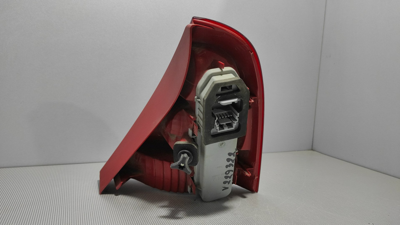 STOP SVJETLO RENAULT CLIO > 01-04 8200071413
