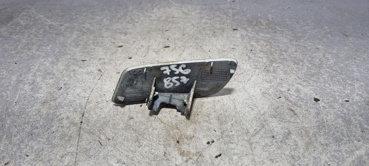 PLASTIKA BRANIKA VW TOUAREG > 14-18 7P6807938A