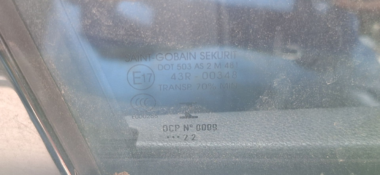 DIJELOVI STAKLO SKODA SUPERB > 15-19