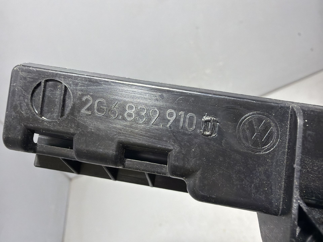 DIJELOVI LAJSNA VW POLO > 21- 1.0 2G6839910D