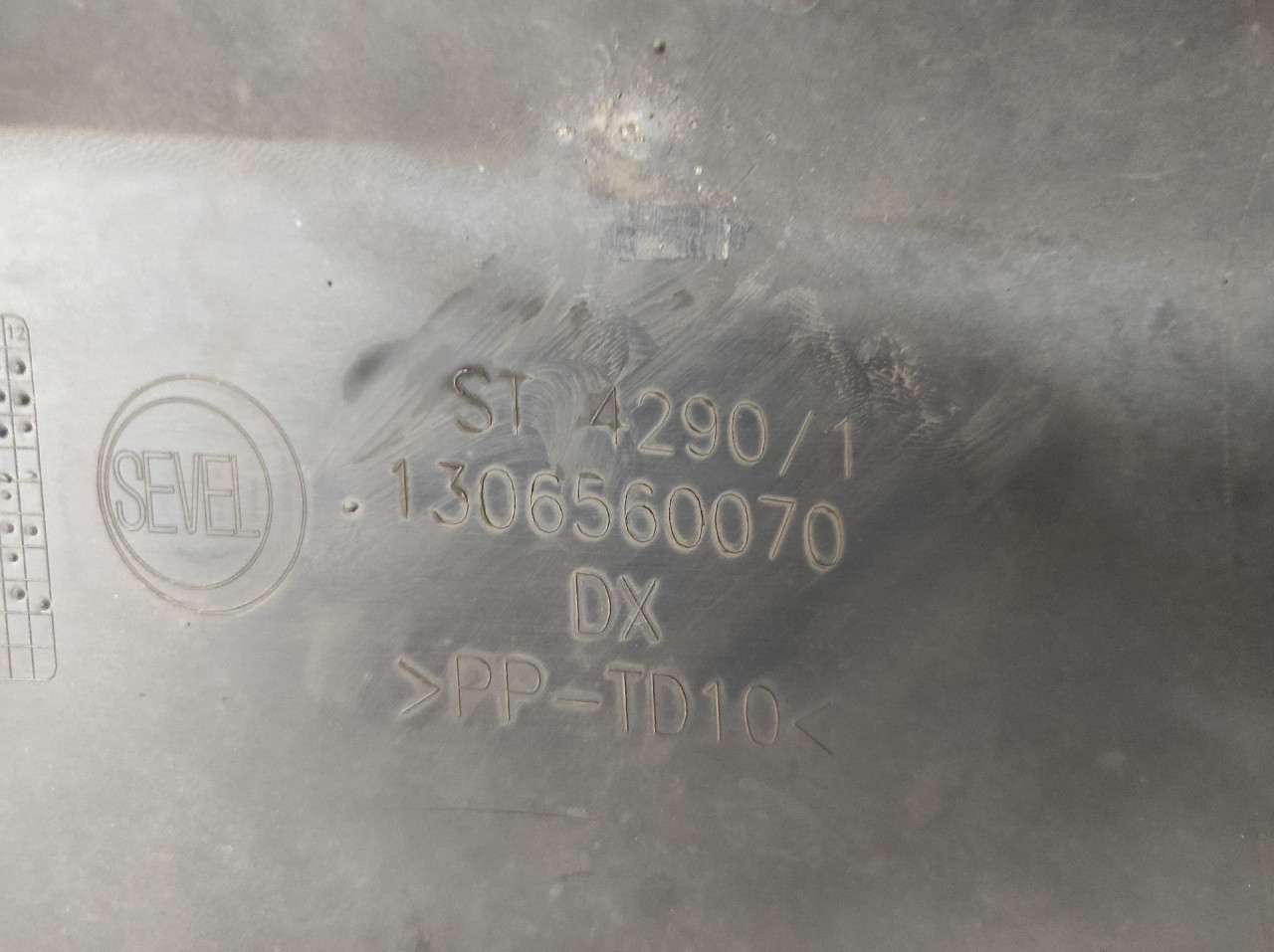DIJELOVI BRANIK PEUGEOT BOXER > 06-14 1306560070