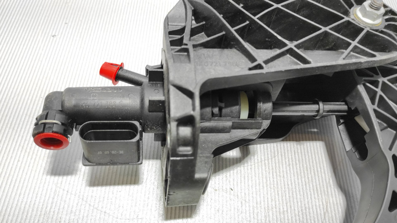 DIJELOVI CILINDAR SKODA OCTAVIA > 04-08 1K0721388S