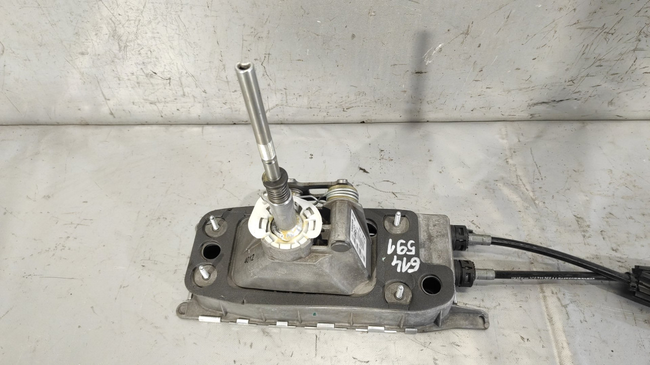 DIJELOVI SALTEBLA VW PASSAT B7 > 10-14 3C0711049AC