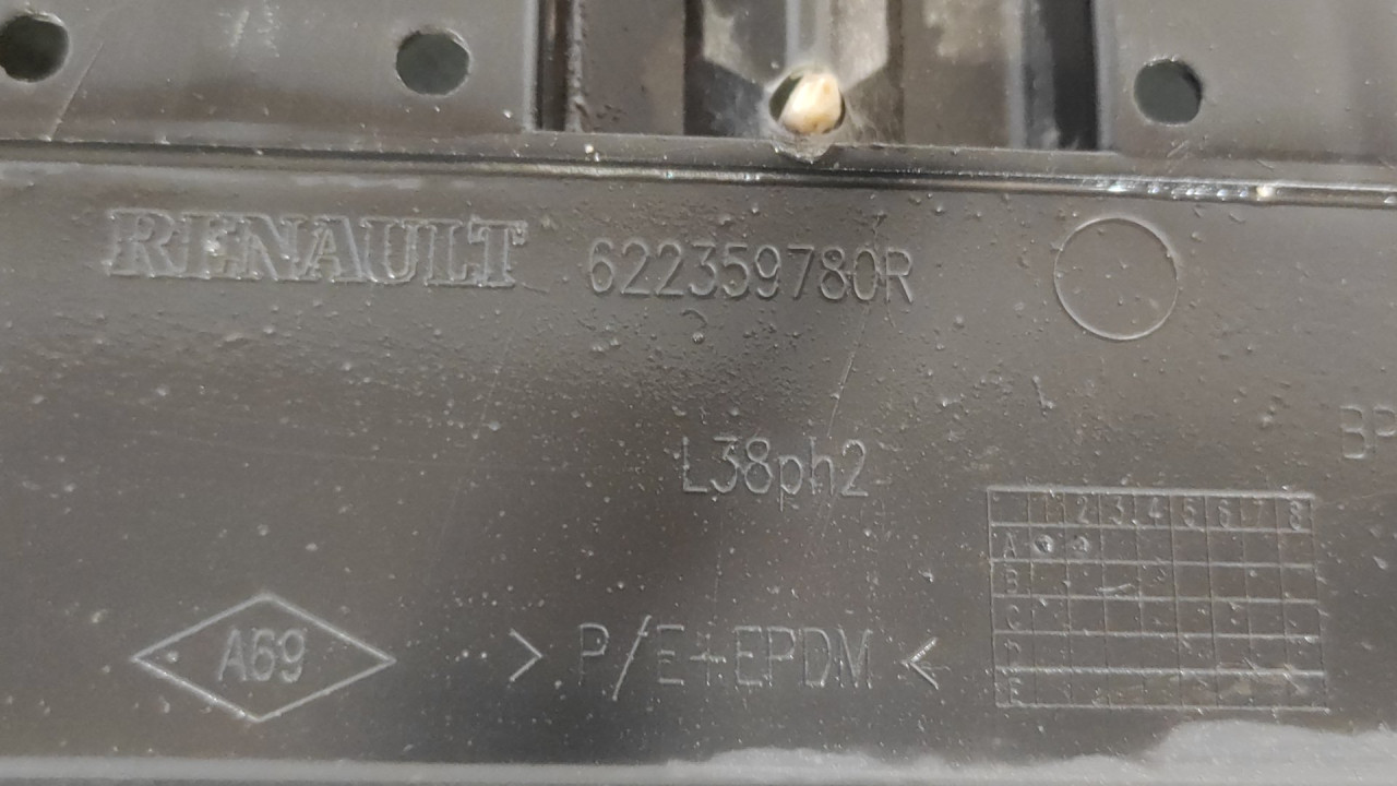 POTPORA PREDNJEG BRANIKA RENAULT FLUENCE > 13-16 622359