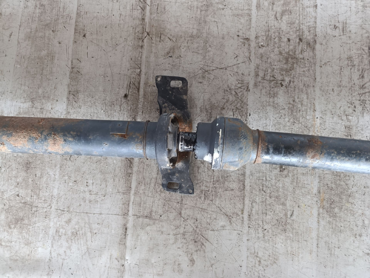 DIJELOVI KARDAN VW PASSAT B8 > 14-19