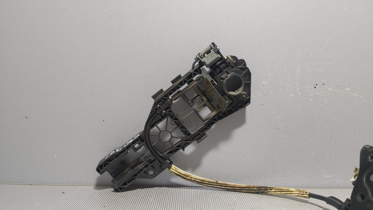 RUCKA VRATA VW PASSAT B6 > 05-10 3C0837886J
