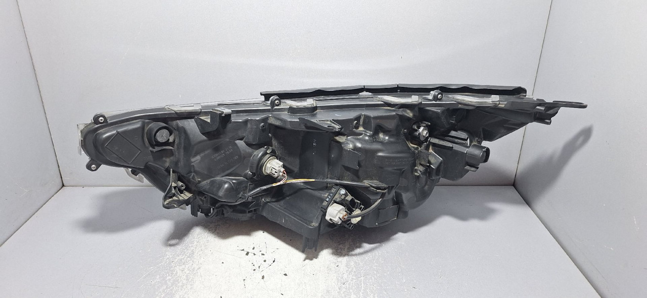 DIJELOVI FAR TOYOTA RAV 4 > 18-