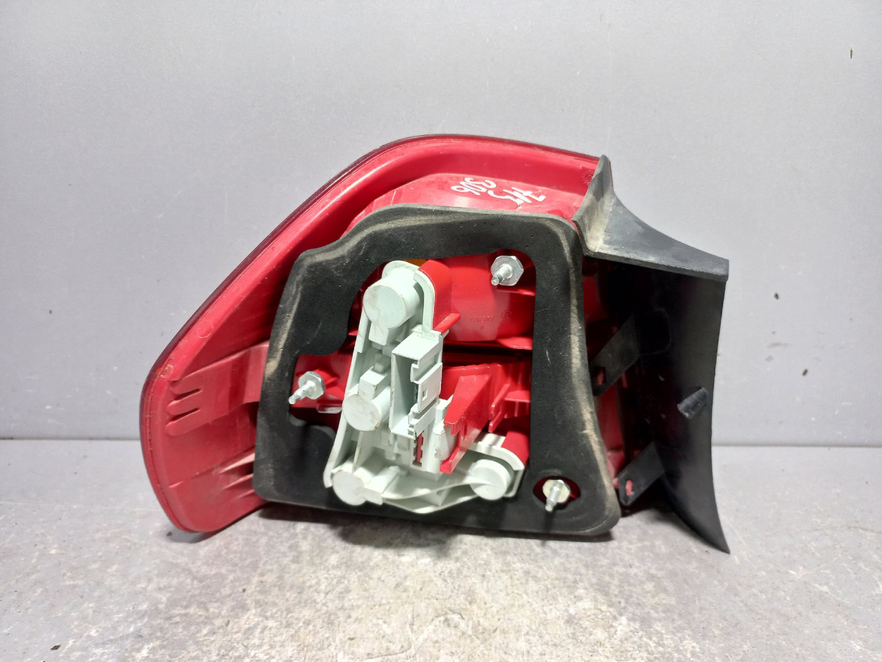 STOP SVJETLO BMW SERIJA 3 (E90/E91) > 05-08 6937458