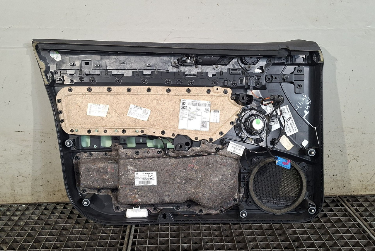 DIJELOVI TAPACIRUNG VRATA VW PASSAT B8 > 14-19 2.0 3G1867012
