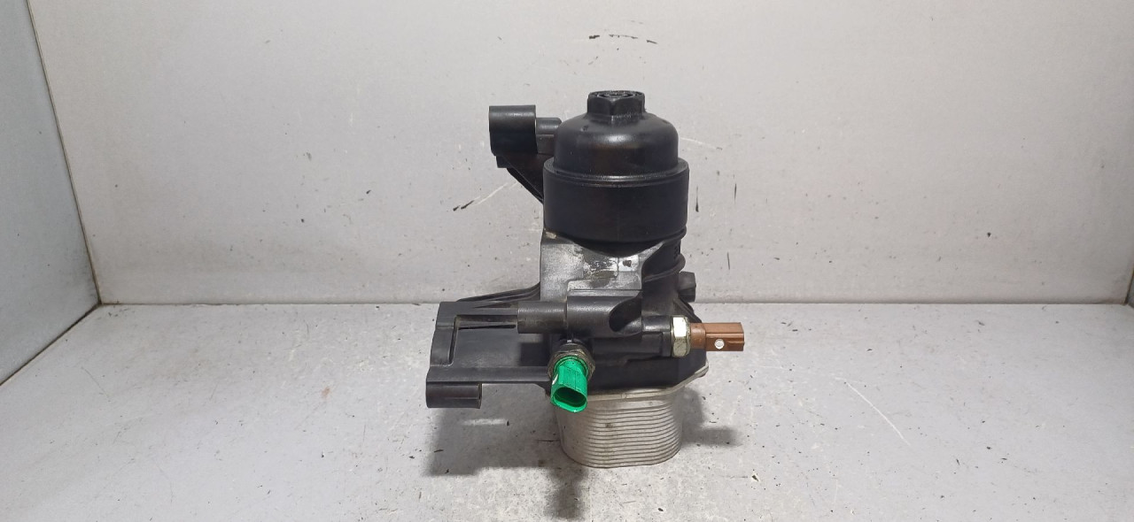 KUCISTE FILTERA ULJA VW PASSAT B8 > 14- 03N115389B