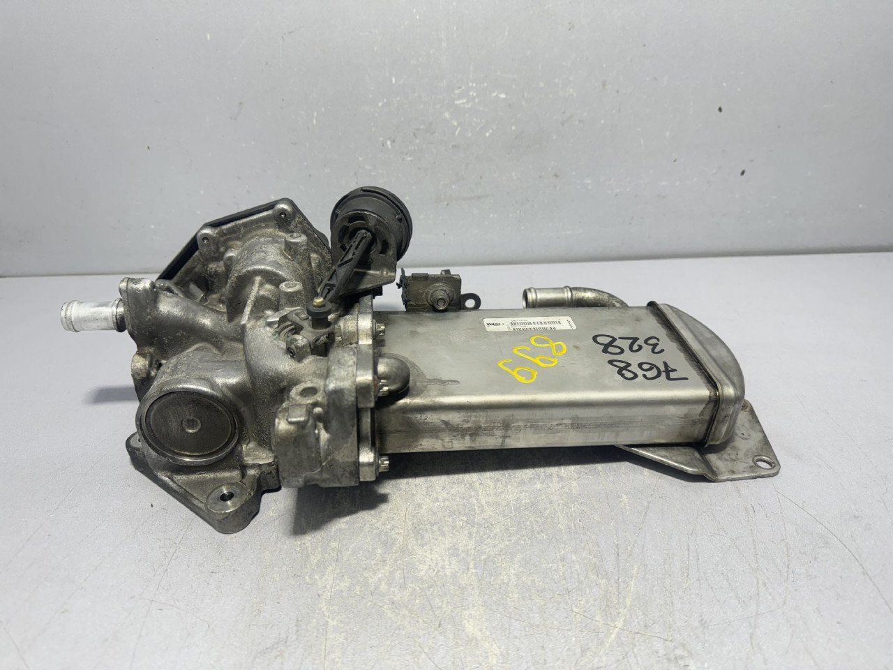 HLADNJAK EGR VENTILA AUDI A4 (B8) > 12-15 V29009967