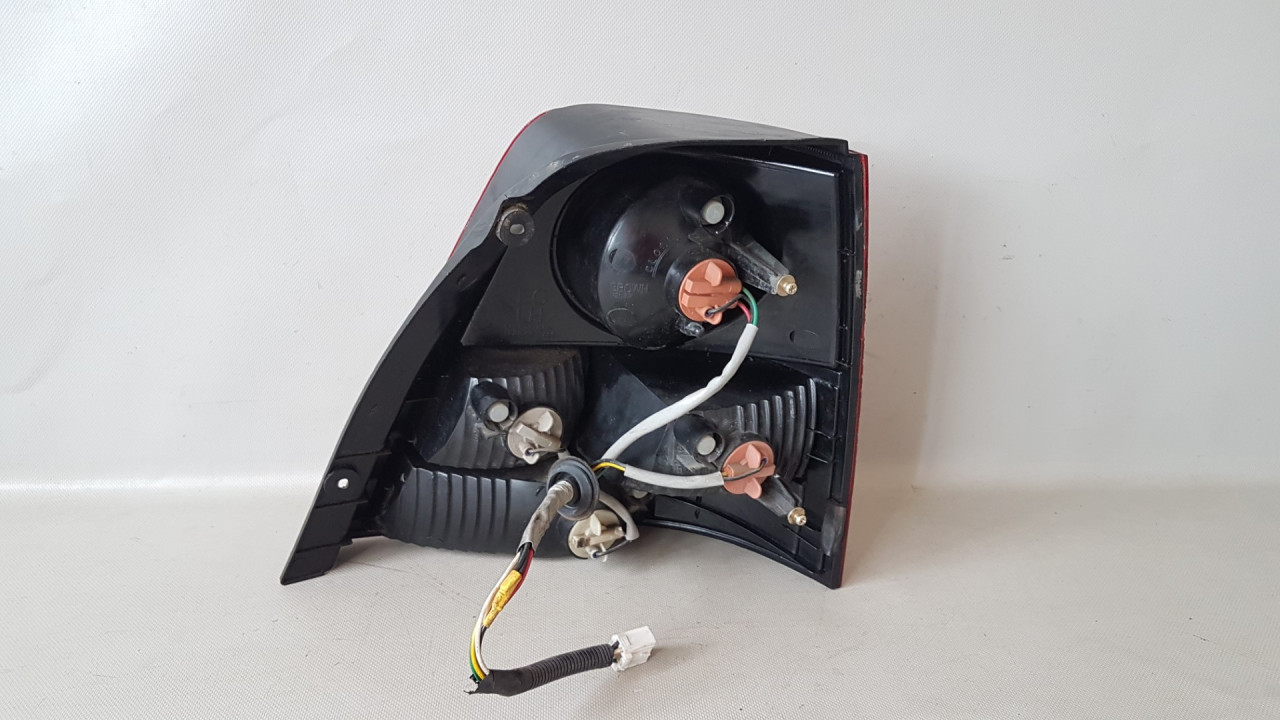 DIJELOVI STOP SVJETLO KIA SORENTO > 02-06 KI810015