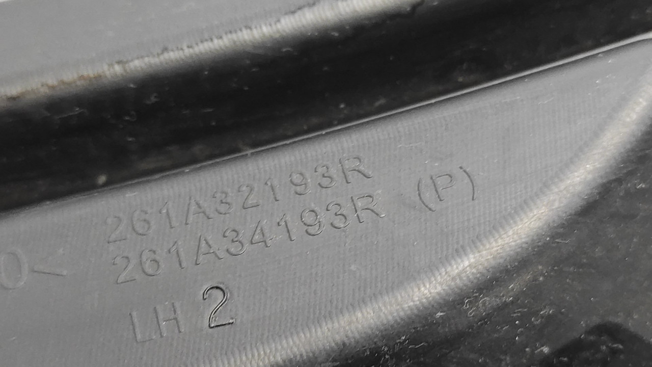 PLASTIKA BRANIKA RENAULT MEGANE > 14-16 261A32193R
