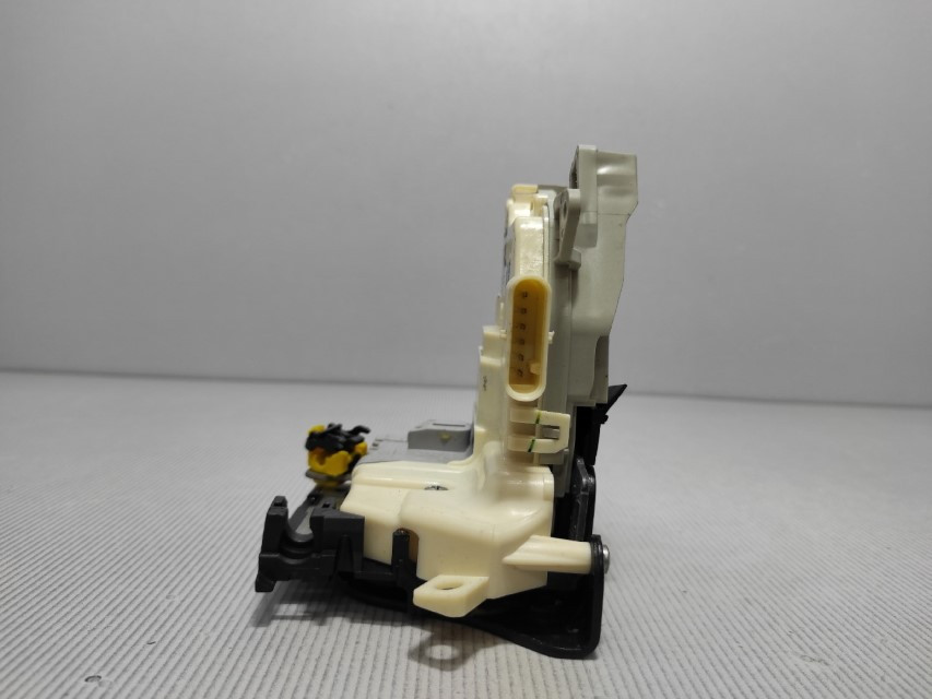 DIJELOVI BRAVA VRATA SEAT LEON > 09-12 1P0839016D