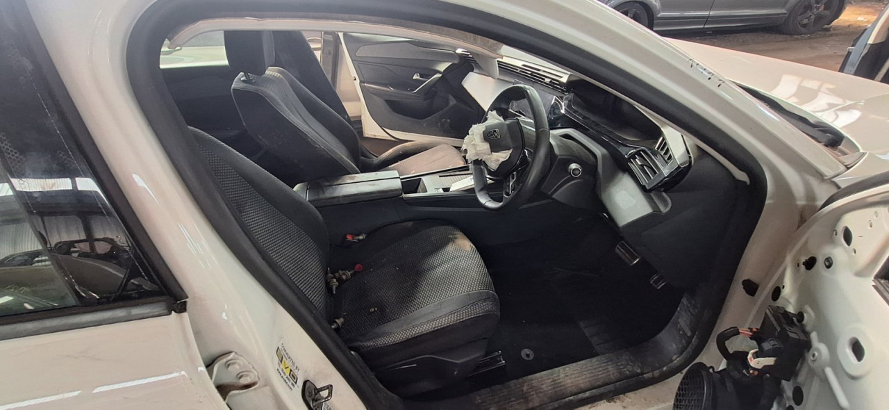 DIJELOVI PEUGEOT 308 > 21- 1.5 Dizel YH01 YHZ DV5RC MOTOR