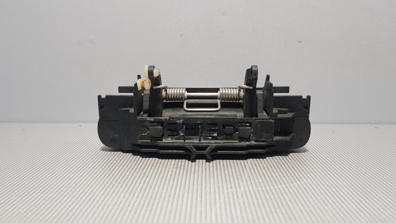 RUCKA VRATA AUDI A4 (B6) > 00-04 4B0839885